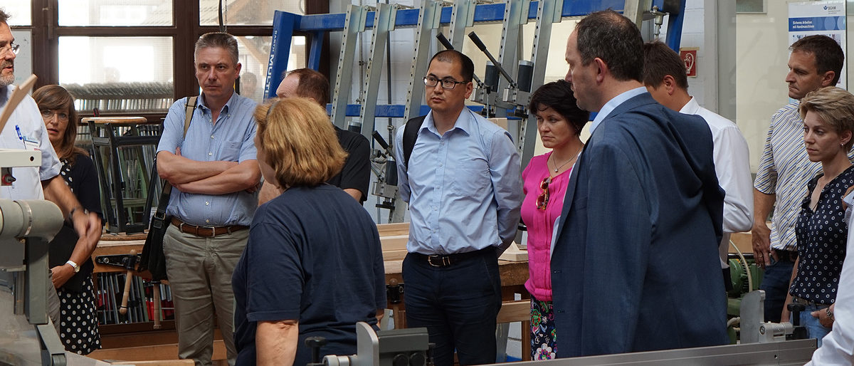 Arbeitskreis Schule-Wirtschaft Kitzingen | Bildungszentrum Würzburg Arbeitskreis Schule-Wirtschaft Kitzingen | Bildungszentrum Würzburg