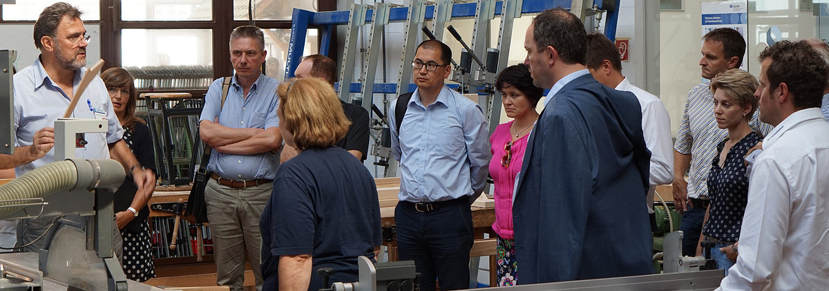 Arbeitskreis Schule-Wirtschaft Kitzingen | Bildungszentrum Würzburg Arbeitskreis Schule-Wirtschaft Kitzingen | Bildungszentrum Würzburg
