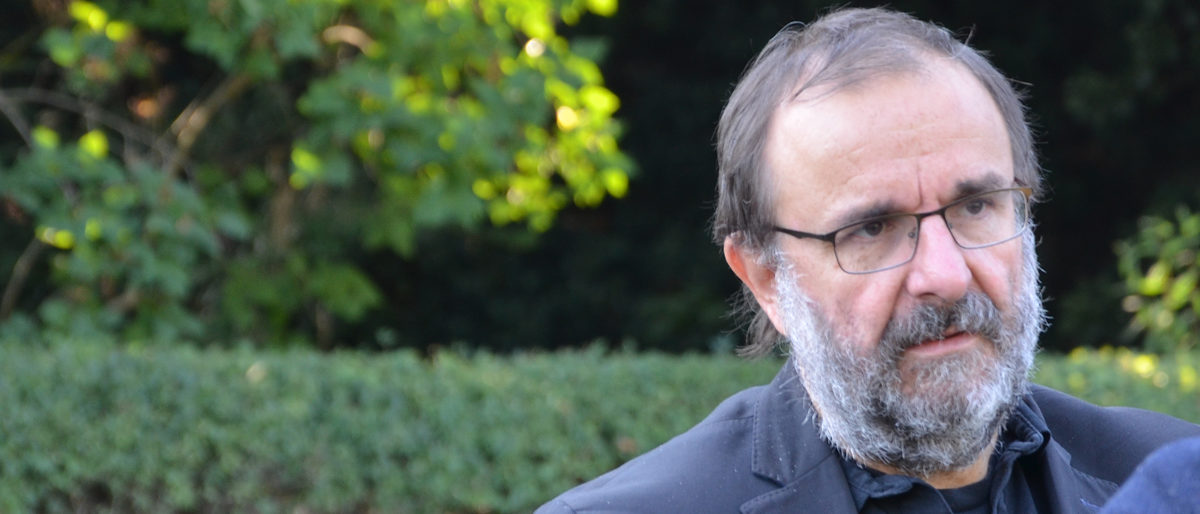 Dr. Harald Ebert ist gelernter Bäckermeister und Diplom-Pädagoge im Einsatz für benachteiligte Jugendliche Dr. Harald Ebert ist gelernter Bäckermeister und Diplom-Pädagoge im Einsatz für benachteiligte Jugendliche