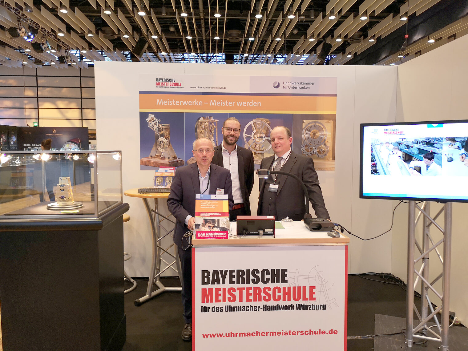 Uhrmachermeister-Schule auf der Watchtime 2019