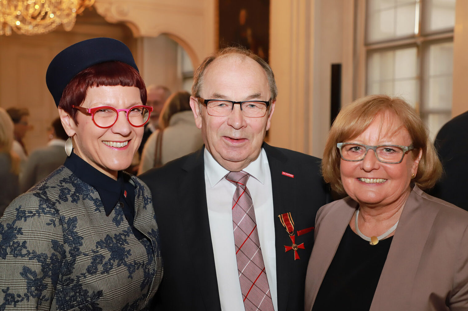 Bundesverdienstkreuz Walter Heußlein 13