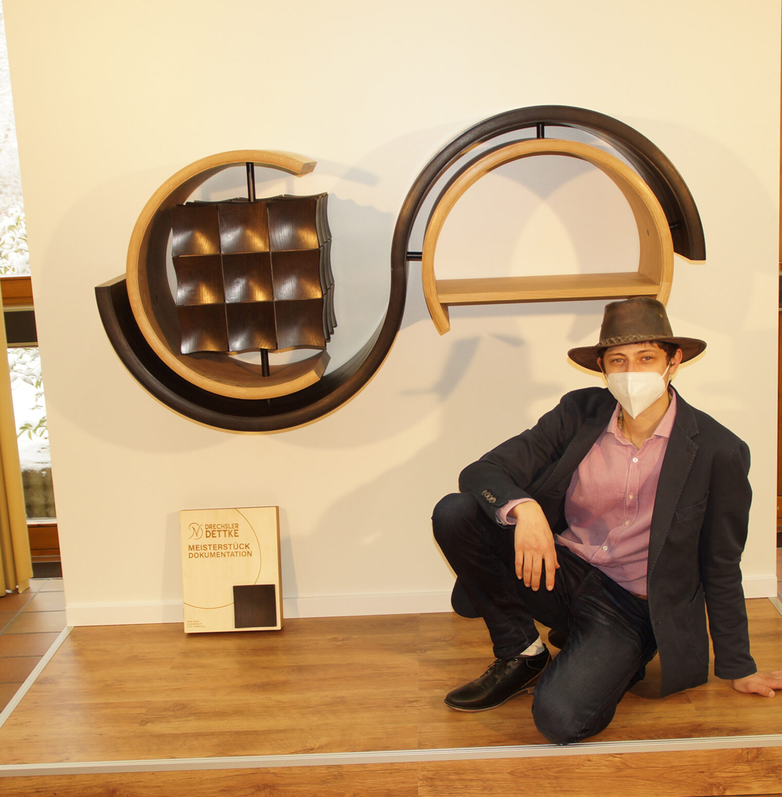 Niklas_Dettke_Wandschrank