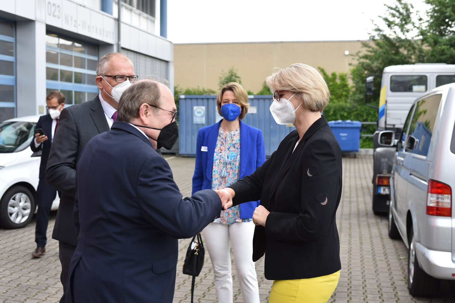 Bundesbildungsministerin_Karliczek_Fahrzeugakademie (2)