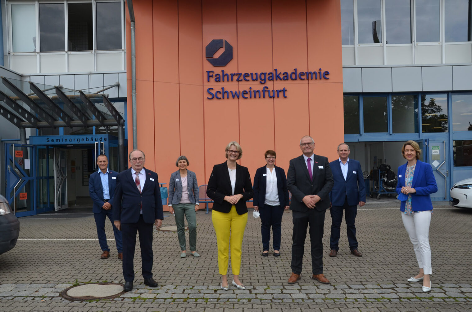 Bundesbildungsministerin_Karliczek_Fahrzeugakademie (5)