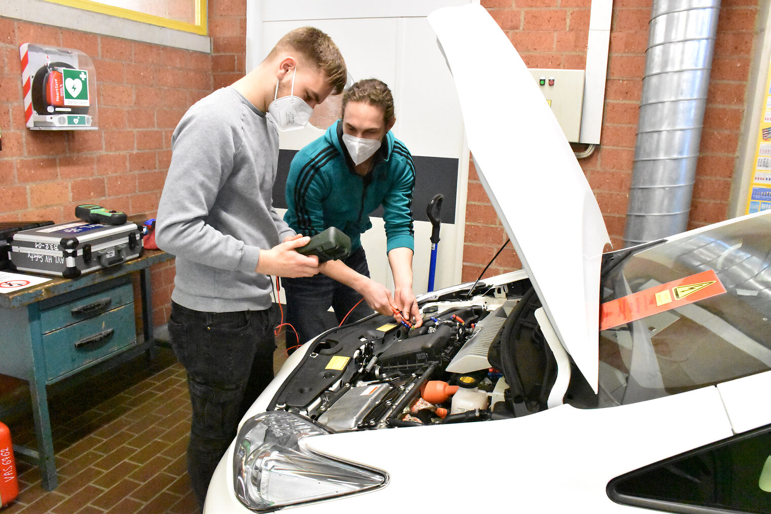 KFZ Meisterschule Würzburg Schulung Hochvolttechnik