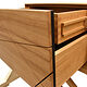 Schreinermeisterstück TV-Sideboard mit ausgefahrenen Schubladen
