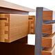 Schreinermeisterstück Hängesideboard in Leistenoptik mit Schubladen