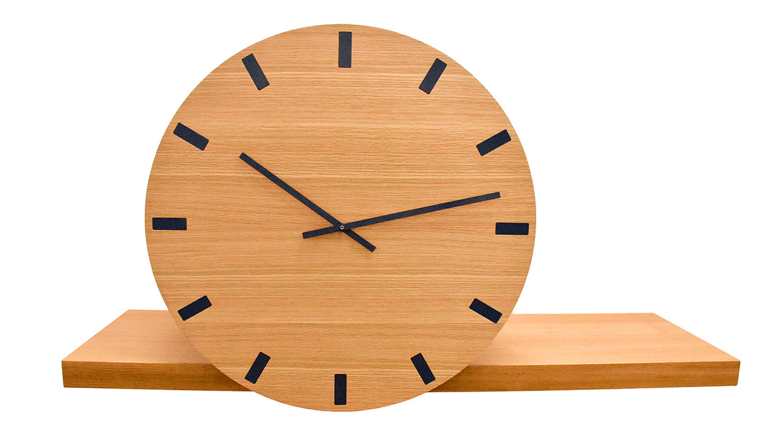 Schreinermeisterstück Gesamtansicht Hängesideboard mit Uhr