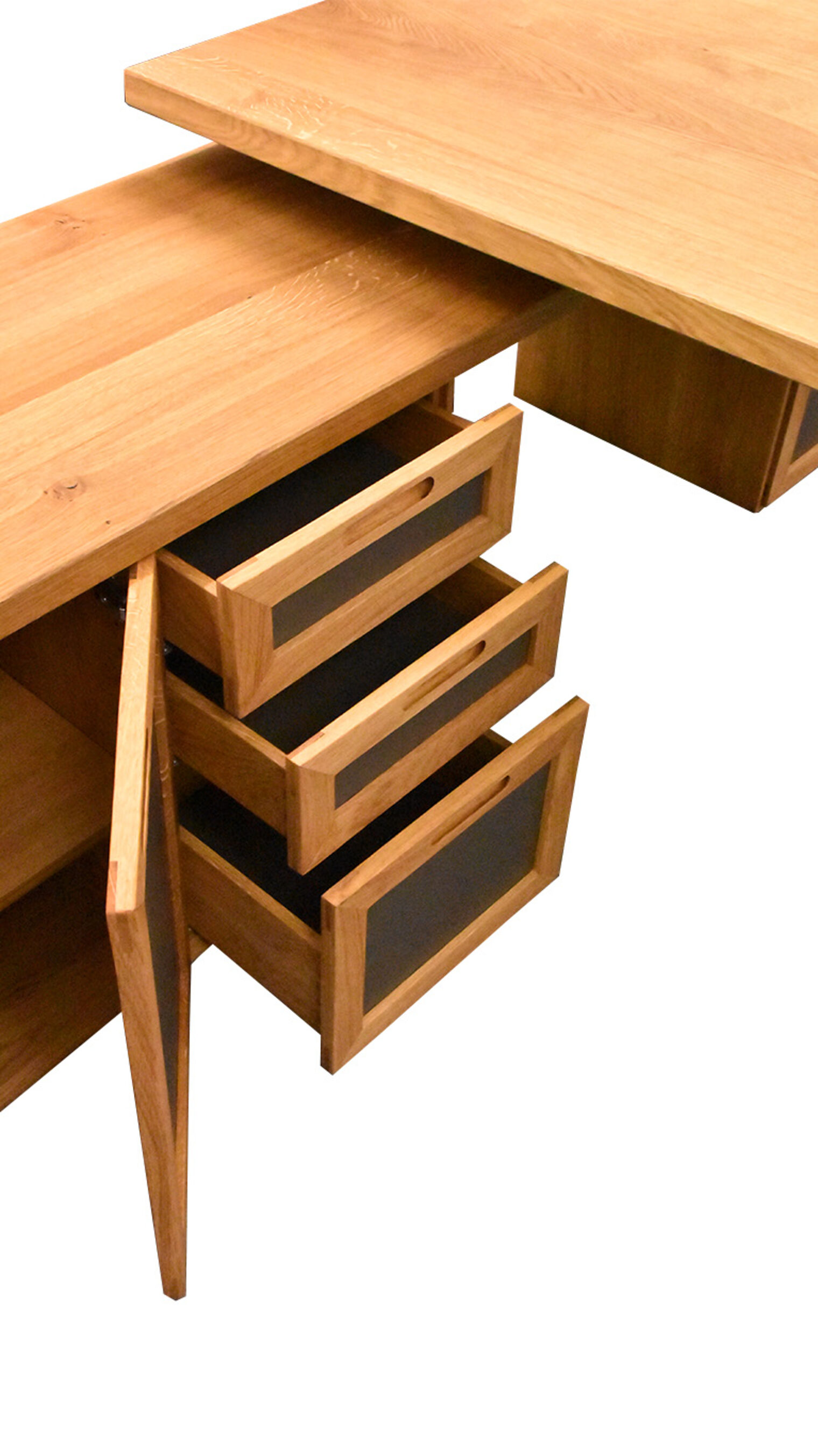 Schreinermeisterstück ergonomische Work-Station mit offenen Schubladen