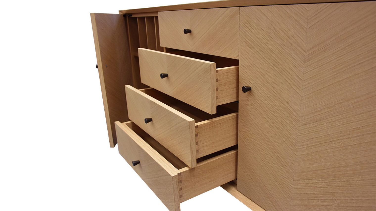 Schreinermeisterstück Schubladen eines Sideboards in Eiche