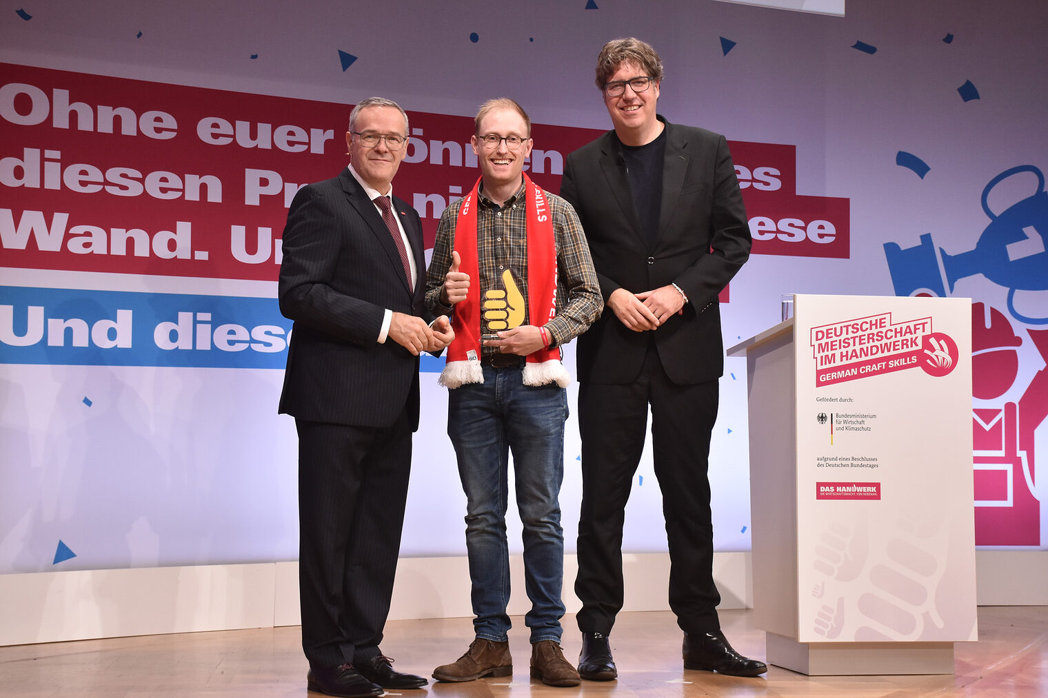 Felix Rieke, Bundessieger Büchsenmacher Gruppenfoto auf Bühne