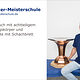 Porträt Lukas Göbel mit seinem Spenglermeisterstück