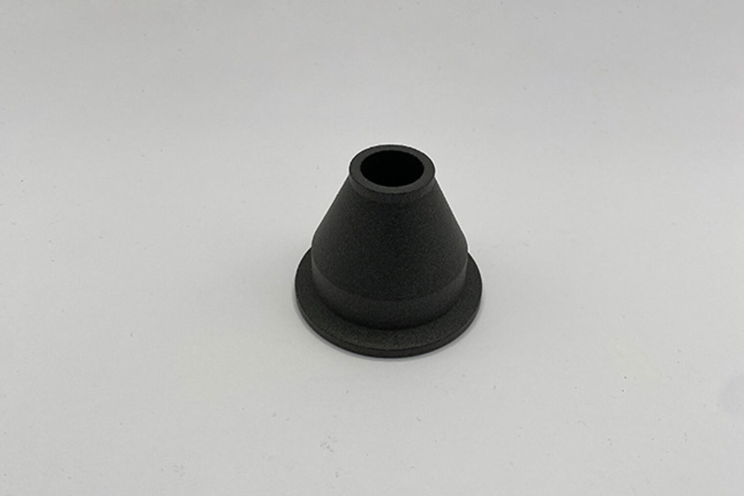 Bild einer Betonpumpendüse aus dem 3D-Drucker als Anwendungsbeispiel in der Weiterbildung additive Fertigung in Aschaffenburg