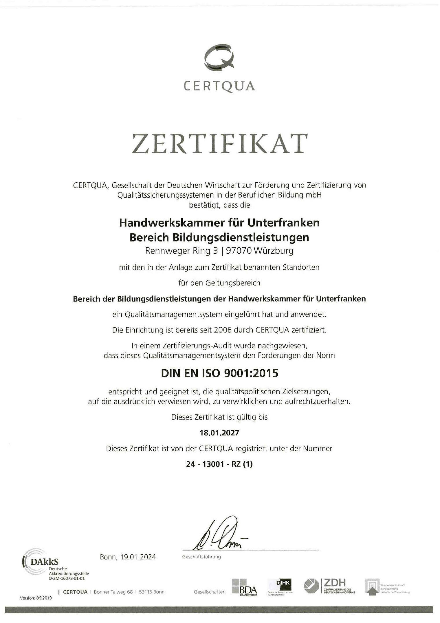 Scan des Zertifikats Text: Zertifikat Handwerkskammer für Unterfranken und weitere Infos