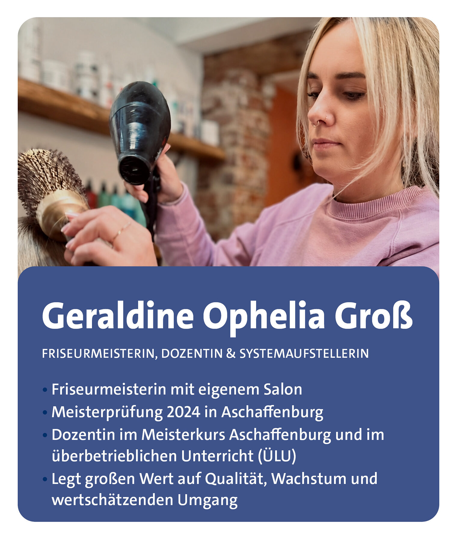 Friseurmeisterin und Dozentin Geraldine Groß unterstützt Teilnehmer/innen im Meisterkurs Friseur/in Aschaffenburg